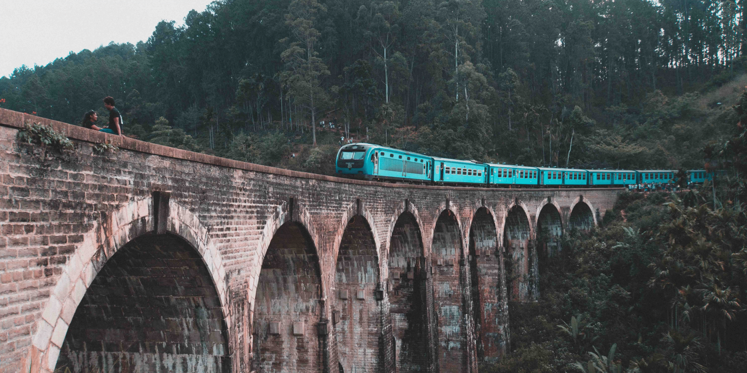 Ella Travel Guide | Best Hikes, Nine Arch Bridge & Kandy to Ella Tours