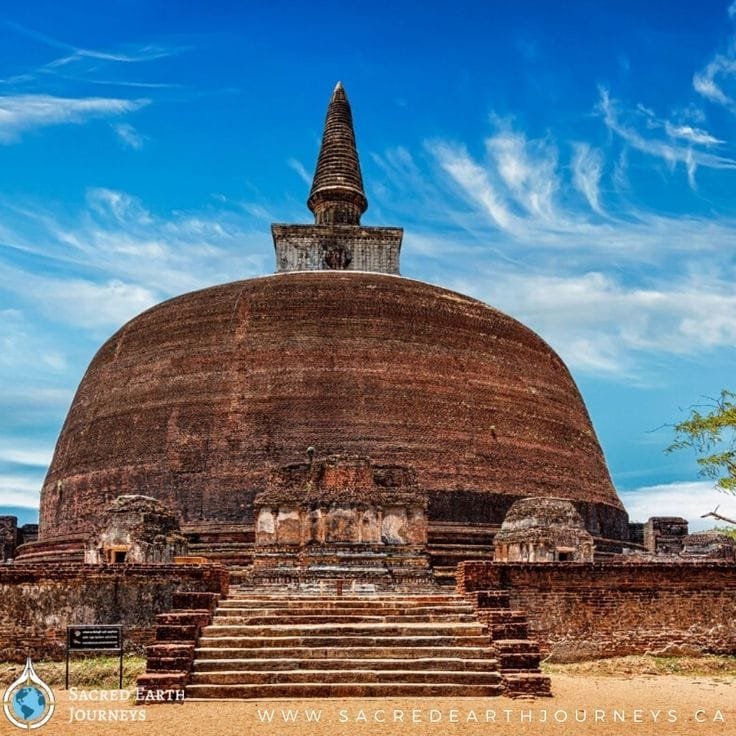 Polonnaruwa 3 Rankoth Vehera Stupa Polonnaruwa